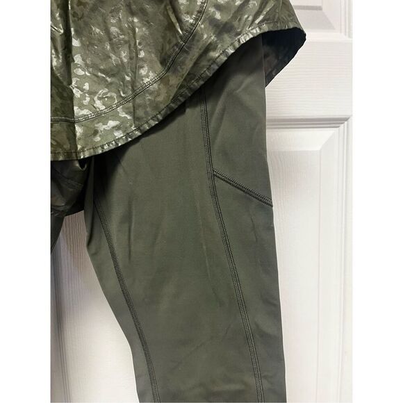 Athleta Rainier 2 In 1 Tight Athletic Legging Short Combo sz S EUC Dark Green - Picture 5 of 11